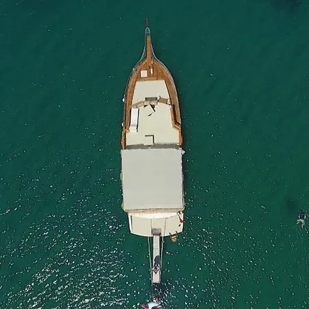 보트호텔 Apollon Boat Tour *
